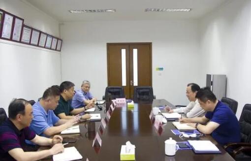 市局召開(kāi)堅(jiān)決防止發(fā)生趨利性執(zhí)法和單方面跨區(qū)域執(zhí)法會(huì)議